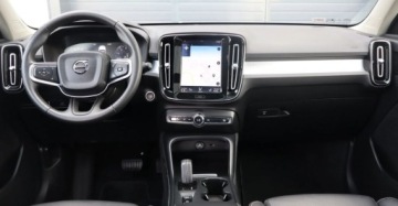 Volvo XC40 Crossover 2.0 T5 247KM 2018 Volvo XC 40 T5 247KM AWD Momentum Into Salon POLSKA I Wlasciciel Gwarancja, zdjęcie 9