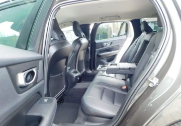 Volvo V60 II  2021 Volvo V60 z Gwarancja Bezwypadkowy Model 2022r 2.0 Benzyna 163KM, zdjęcie 9