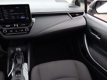 Toyota Corolla XII Sedan 1.5 VVT-i 125KM 2022 Toyota Corolla 1.5 VVT-i, Salon Polska, zdjęcie 7