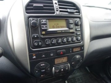 Toyota RAV4 II 2.0 16V D-4D 116KM 2005 Toyota RAV-4 2.0D4D116KM/4X4/Długie Opłaty, zdjęcie 20