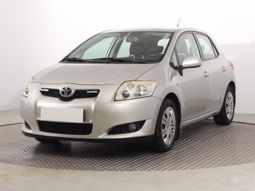Toyota Auris I Hatchback 1.6 i 16V VVT-i 124KM 2007 Toyota Auris 1.6 Dual VVT-i, Klima, Klimatronic, zdjęcie 1