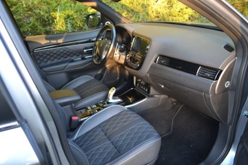 Mitsubishi Outlander III 2019 PHEV 2.4 4x4 NAJBOGATSZA WERSJA, zdjęcie 26