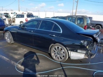 Mercedes Klasa E W213 2022 Mercedes-Benz Klasa E E 350 2.0 Benzyna 255KM, zdjęcie 4