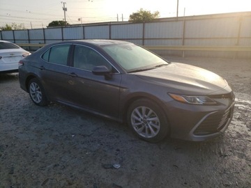 Toyota Camry IX 2023 Toyota Camry 2023, 2.5l, LE, po gradobiciu 2.5 Benzyna 203KM, zdjęcie 4