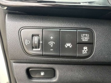 Kia Niro I Crossover 1.6 GDi Hybrid 141KM 2018 Kia Niro HYBRYDA AUTOMAT NAWIGACJA KLIMATYZACJA KAMERA COFANIA ASYSTENT PA, zdjęcie 21