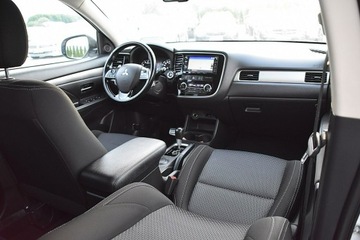 Mitsubishi Outlander III 2016 Mitsubishi Outlander 2,0B 150Km Navi Led Kamera Gw, zdjęcie 4