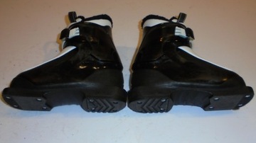 Размер лыжных ботинок ATOMIC AJ 17,0 (27)