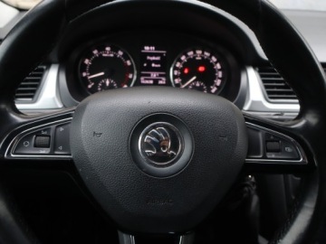 Skoda Rapid II Spaceback 1.2 TSI 105KM 2013 Skoda Rapid 1.2 TSI, Salon Polska, Klima, zdjęcie 11