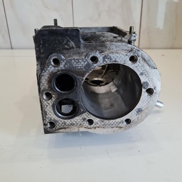 BRIGGS & STRATTON QUATTRO 3,5HP KARTER CYLINDER TŁOK KPL