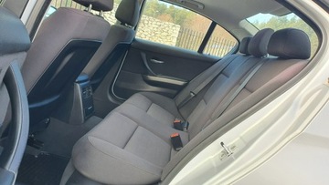BMW Seria 3 E90-91-92-93 Limuzyna E90 320i 150KM 2005 BMW 320 2.0i 150KM # Climatronic # 2x PDC # Szyber, zdjęcie 7