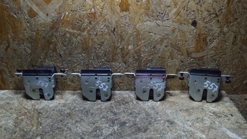 ЗАМОК БАГАЖНИКА ЗАДНИЙ OPEL CORSA D 55701971