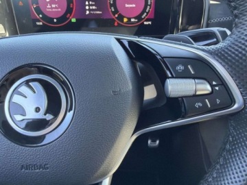 Skoda Kodiaq I SUV Facelifting 2.0 TDI SCR 150KM 2024 Skoda Kodiaq Sportline 7 osobowy Top LED Matrix Pamiec foteli Masaze Faktu, zdjęcie 17