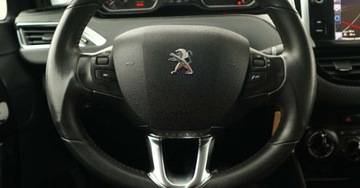 Peugeot 208 I Hatchback 5d Facelifting 1.2 PureTech 82KM 2017 Peugeot 208 (Nr.008) 1.2 82 KM Style Navi Klima Tempomat Parktronik Gwaran, zdjęcie 20