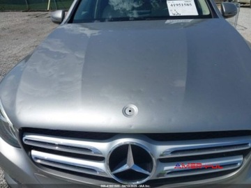 Mercedes GLC C253 2019 Mercedes-Benz GLC 2019 r., 2,0L 300 4 MATIC 2.0 Benzyna 241KM, zdjęcie 17