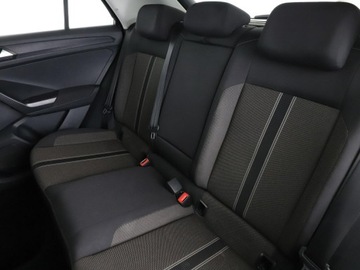 Volkswagen T-Roc I SUV 2.0 TDI 150KM 2019 Volkswagen T-Roc 2.0 TDI Automat Advanced, zdjęcie 16
