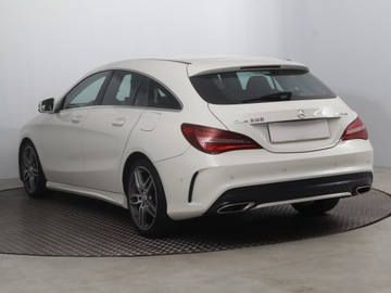 Mercedes CLA C117 Shooting Brake Facelifting 1.6 200 156KM 2017 Mercedes CLA 200, Salon Polska, Automat, Skóra, zdjęcie 3