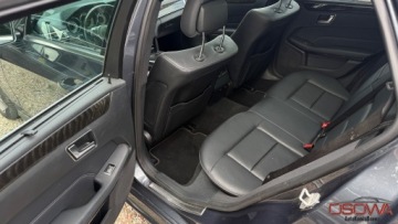 Mercedes Klasa E W212 Kombi Facelifting 350  306KM 2015 Mercedes-Benz Klasa E E350 4-Matic 7 osobowy max wersja perfect stan zamia, zdjęcie 29