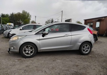 Ford Fiesta VII Hatchback 5d 1.4 Duratorq TDCi 68KM 2011 Ford Fiesta I rej 2012r, 1.4 TDCI. Lekko uszkodzony przod. Jezdzi. 1.4, zdjęcie 21