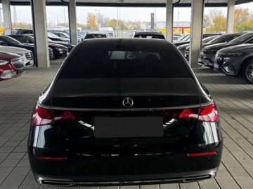 Mercedes Klasa E W214 2026 200 d Pakiet wyposażenia AVANTGARDE Advanced Plus + Digital Light, zdjęcie 2