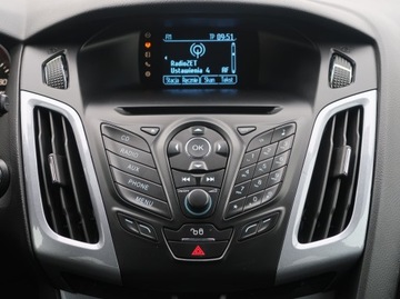 Ford Focus III Kombi 1.0 EcoBoost 125KM 2013 Ford Focus 1.0 EcoBoost, Klima, Klimatronic, zdjęcie 11