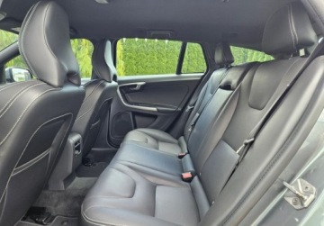 Volvo V60 I Kombi Facelifting 2.0 D2 DRIVE-E 120KM 2018 Volvo V60 V 60,Faktura VAT marza Zarejestrowany w Polsce 2.0 Diesel 120KM, zdjęcie 13