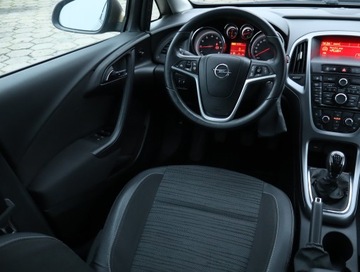 Opel Astra J Sedan 1.6 Twinport ECOTEC 115KM 2017 Opel Astra 1.6 16V, Salon Polska, 1. Właściciel, zdjęcie 6