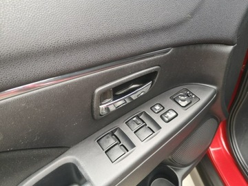 Mitsubishi ASX I SUV Facelifting 2015 1.6 117KM 2016 Mitsubishi ASX 1.6 Benzyna 117KM # Klimatronik #, zdjęcie 10