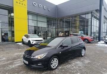 Opel Astra K Hatchback 5d 1.4 Turbo 150KM 2019 Opel Astra Pierwszy wlasciciel. Salon Polska 1.4 Benzyna 150KM