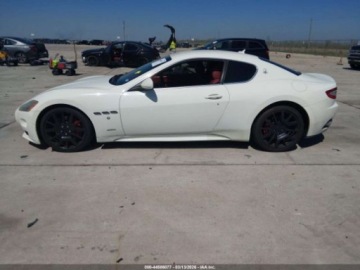 Maserati GranTurismo 2012 Maserati GranTurismo S Automatic 2012 4.7 Benzyna 433KM, zdjęcie 2
