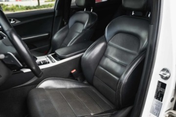 Kia Stinger Liftback 3.3 T-GDi 370KM 2018 Kia Stinger 3.3 T-GDI, Serwis ASO, 4X4, Automat, zdjęcie 15