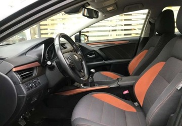 Toyota Avensis III Sedan Facelifting 2015 1.8 Valvematic 147KM 2015 Toyota Avensis Toyota Avensis 1.8 Premium 1.8 Benzyna 147KM, zdjęcie 25