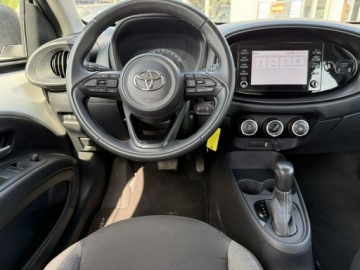 Toyota Aygo X 1.1 VVT-i 72KM 2023 Toyota Aygo X Automat*CarPlay*Tylko 42000km, zdjęcie 14