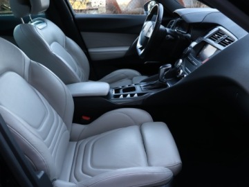 DS 5 Hatchback Facelifting 2015 2.0 BlueHDi 181KM 2016 DS 5 2.0 BlueHDI, Salon Polska, Serwis ASO, zdjęcie 8