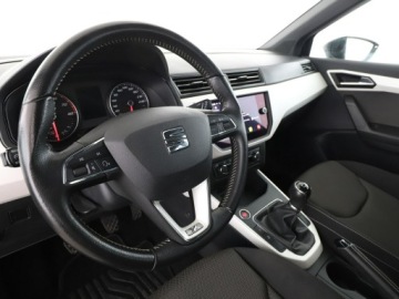 Seat Arona Crossover 1.0 EcoTSI 95KM 2021 Seat Arona 1.0 TSI Xcellence Climatronic Navi, zdjęcie 13