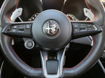 Alfa Romeo Giulia II Sedan Facelifting 2.0 Turbo 280KM 2023 ALFA ROMEO GIULIA ESTREMA A TI Q4, 2.0l Turbo 280KM Bezwypadkowy 23,434km, zdjęcie 23