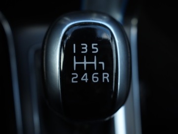 Volvo S40 II 2014 Volvo V40 2.0 D4, 187 KM, Skóra, Navi, Xenon, zdjęcie 16