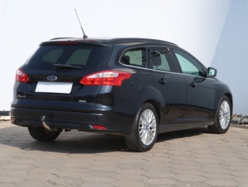 Ford Focus III Kombi Facelifting 1.0 EcoBoost 125KM 2014 Ford Focus 1.0 EcoBoost, Klima, Klimatronic, zdjęcie 4