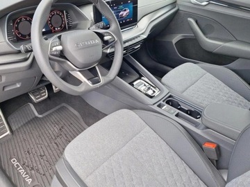 Skoda Octavia IV Liftback 1.5 TSI EVO 150KM 2025 SKODA Octavia Sportline 1.5 TSI mHEV DSG Sedan 150KM 2025, zdjęcie 8