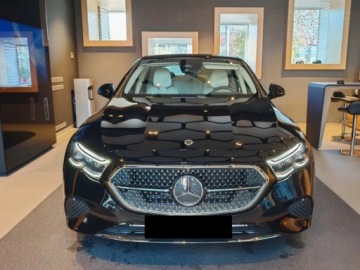 Mercedes Klasa E W214 Sedan 2.0 220d 197KM 2025 E Klasa 220 d Avantgarde 2.0 (197KM) 2025, zdjęcie 1