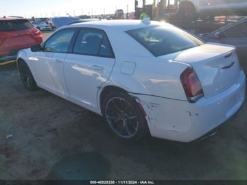 Chrysler 300C II 2021 Chrysler 300 2021r., 3.2l, od ubezpieczalni 3.2 Benzyna 392KM, zdjęcie 4