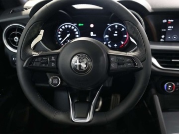 Alfa Romeo Stelvio SUV Facelifting 2023 2.0 GME Turbo 280KM 2025 ALFA ROMEO Stelvio Turbo Veloce Q4 Suv 2.0 (280KM) 2025, zdjęcie 6
