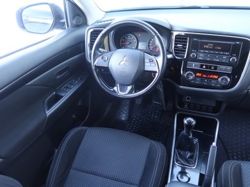 Mitsubishi Outlander III SUV Facelifting 2017 2.0 150KM 2019 Mitsubishi Outlander 2.0, Salon Polska, zdjęcie 6