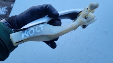 HYUNDAI I40 KLIKA DVEŘE LEVÝ ZADNÍ CHRÓM