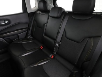 Jeep Compass II SUV 2.0 MJD 170KM 2020 Jeep Compass Limited automat 4x4 170KM, zdjęcie 16