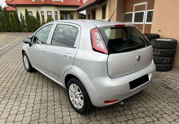 Fiat Punto Punto 2012 Hatchback 3d 1.2 8v 69KM 2015 Fiat Punto 2012 1,2 69KM Klimatyzacja Bluetooth 1.2 Benzyna 69KM, zdjęcie 6