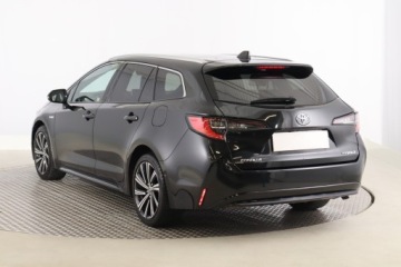 Toyota Corolla XII TS Kombi 1.8 Hybrid 122KM 2021 Toyota Corolla 1.8 Hybrid, Salon Polska, zdjęcie 3