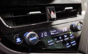 Toyota Camry IX Sedan 2.5 Hybrid Dynamic Force 218KM 2021 Toyota Camry 2.5 Hybrid Executive CVT 2.5 Hybryda 218KM, zdjęcie 34