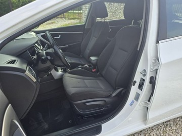 Hyundai i30 II Wagon Facelifting 1.6 CRDi 136KM 2015 Hyundai i30 1.6 CRDi 136KM # Duża Navi #, zdjęcie 5