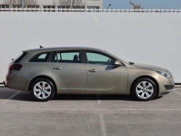 Opel Insignia I Sports Tourer Facelifting 1.4 Turbo ECOTEC LPG 140KM 2016 Opel Insignia 1.4 Turbo, Navi, Klima, Klimatronic, zdjęcie 5