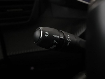 Peugeot 2008 II SUV 1.2 PureTech 130KM 2020 Peugeot 2008 full LED virtual cocopit półskóra, zdjęcie 33